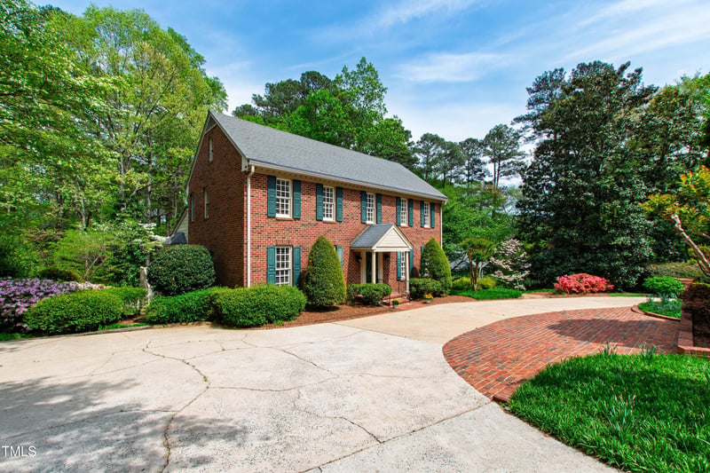 2720 Townedge Ct, Raleigh, NC 27612