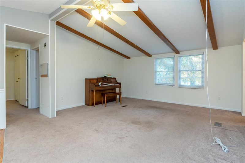 2721 Brigadoon Dr, Clayton, NC 27520