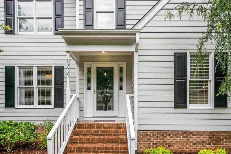 2721 Dalford Ct, Raleigh, NC 27604