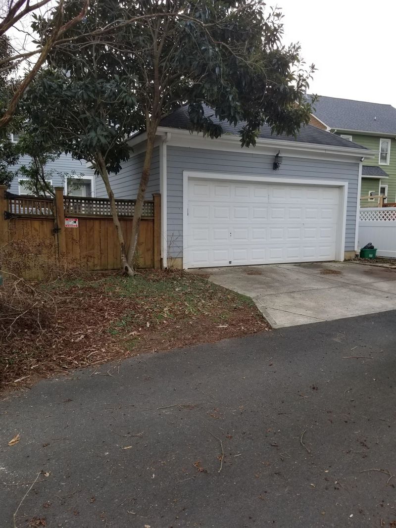 2721 Falls River Ave, Raleigh, NC 27614