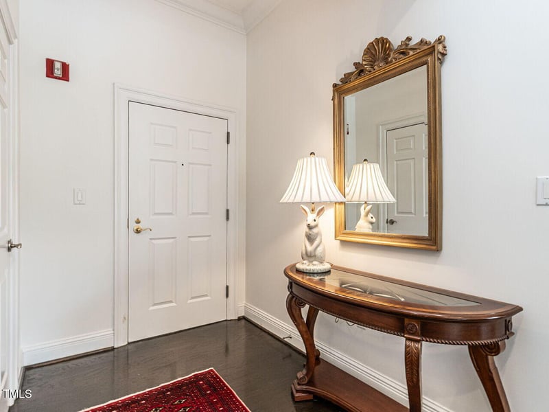 2721 Glenwood Gardens Ln #302, Raleigh, NC 27608