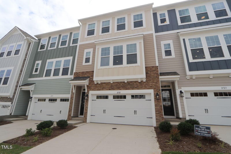 2721 Hunter Woods Dr #565, Apex, NC 27502