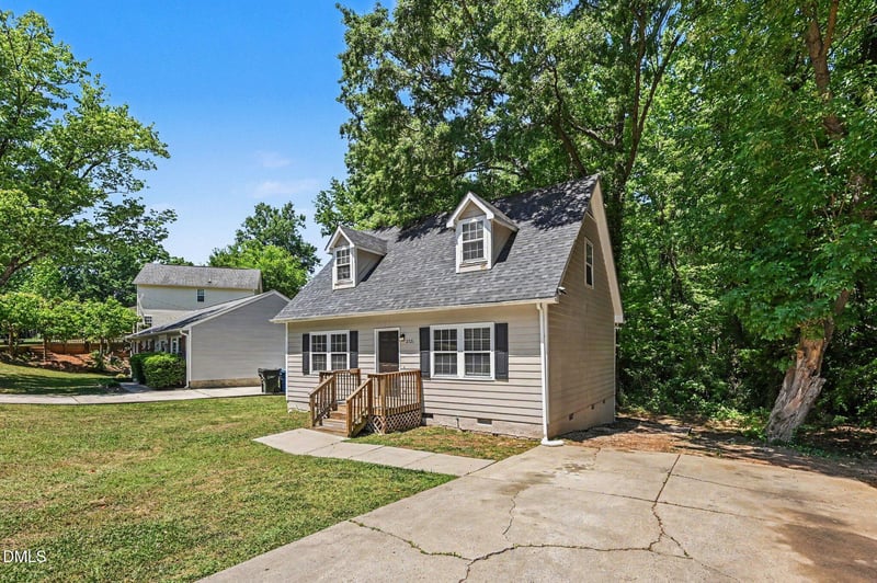 2721 Marlin Dr, Durham, NC 27703