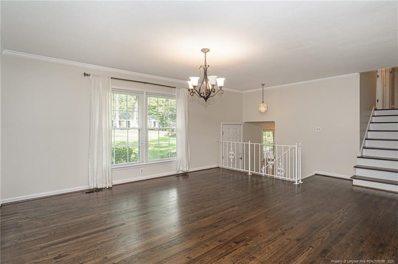 2721 Millbrook Rd, Fayetteville, NC 28303