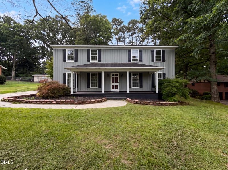 2721 Pebblebrook Dr, Sanford, NC 27330
