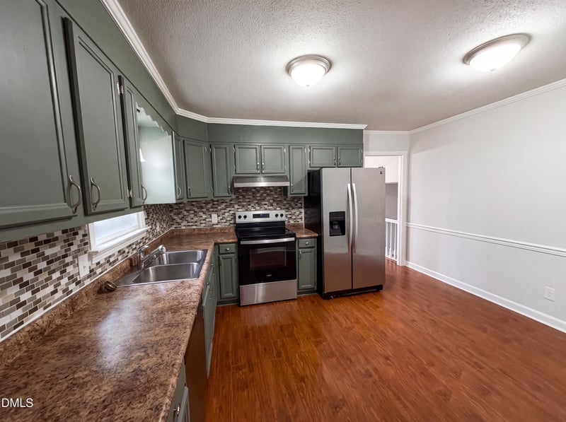 2721 Pebblebrook Dr, Sanford, NC 27330