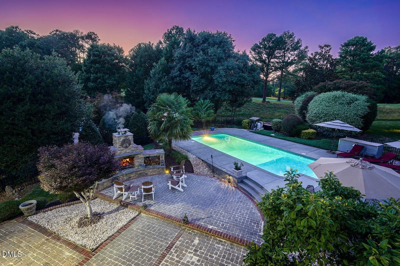 2721 Stratford Hall Dr, Raleigh, NC 27614