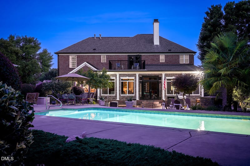 2721 Stratford Hall Dr, Raleigh, NC 27614