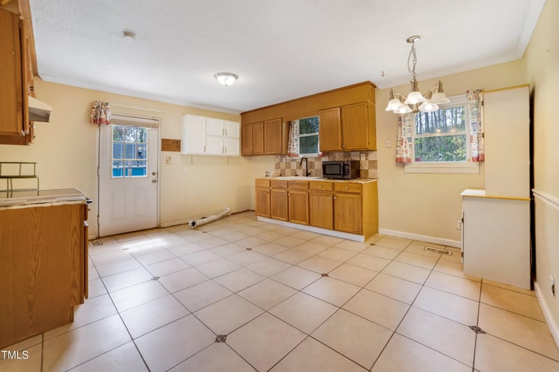 2721 Thelma St, Durham, NC 27704