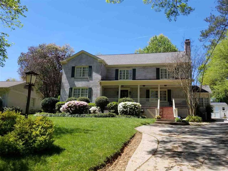2721 Toxey Dr, Raleigh, NC 27609
