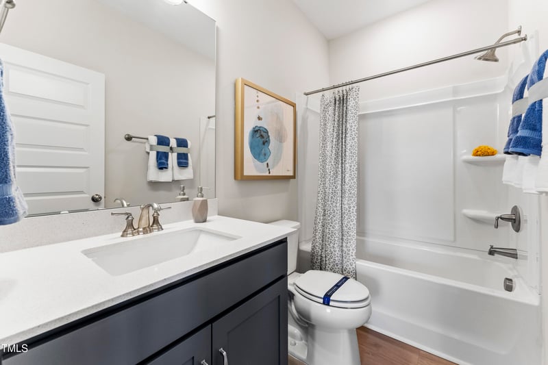 2722 Kempthorne Rd, Cary, NC 27519