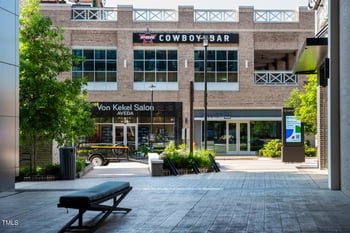 2722 Kempthorne Rd, Cary, NC 27519