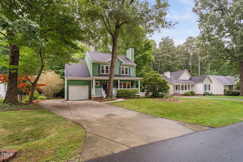 2724 Glastonbury Rd, Apex, NC 27539