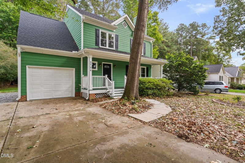 2724 Glastonbury Rd, Apex, NC 27539