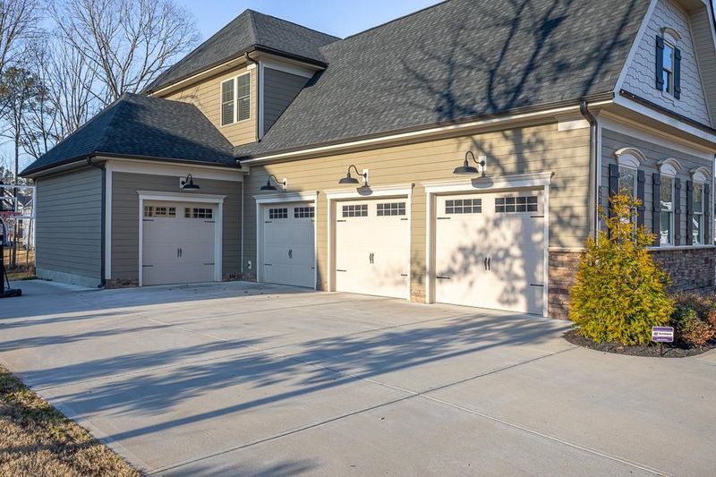 2724 Jordan Pointe Blvd, New Hill, NC 27562