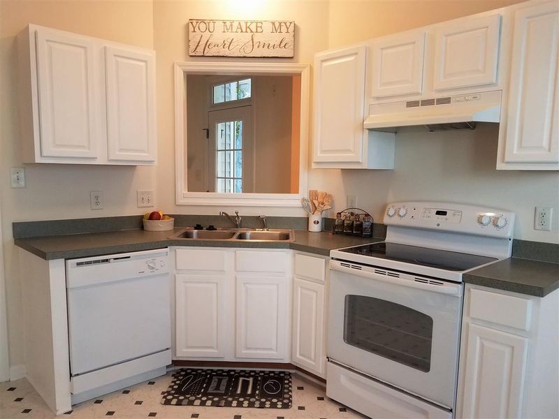 2724 Purple Garnet Way, Raleigh, NC 27610