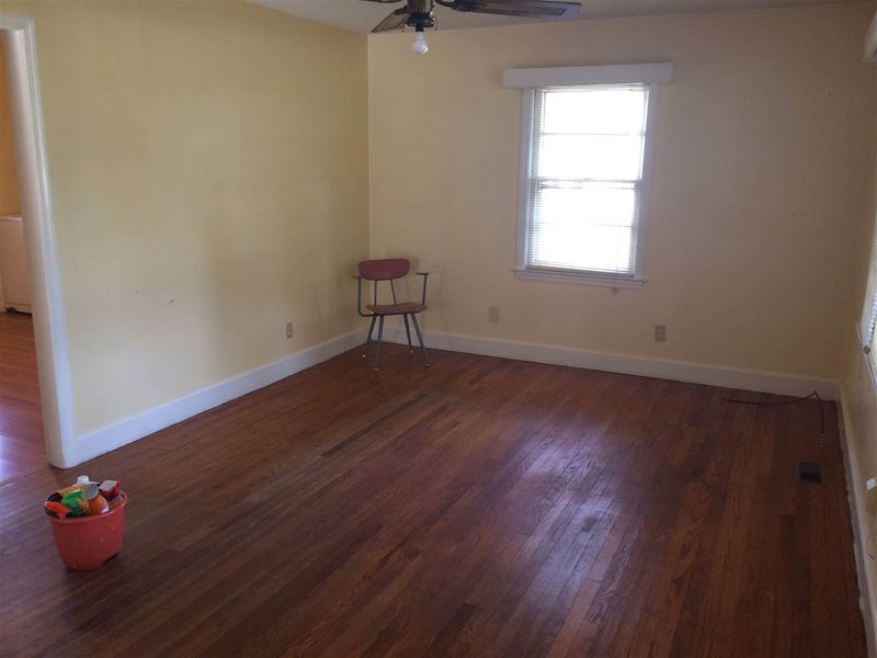 2724 Renfrow Rd, Raleigh, NC 27603