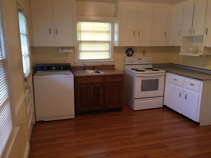 2724 Renfrow Rd, Raleigh, NC 27603