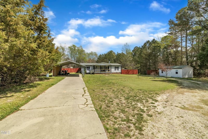 2724 Woodie Dr, Wendell, NC 27591