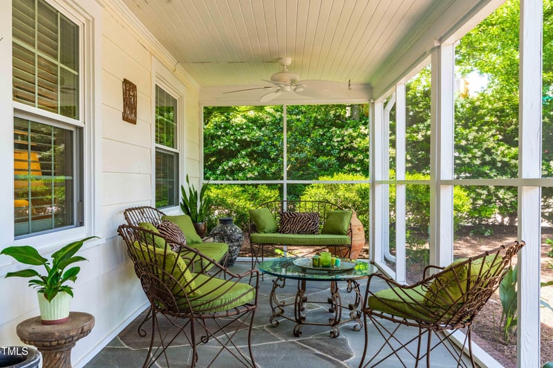 2725 Bedford Ave, Raleigh, NC 27607