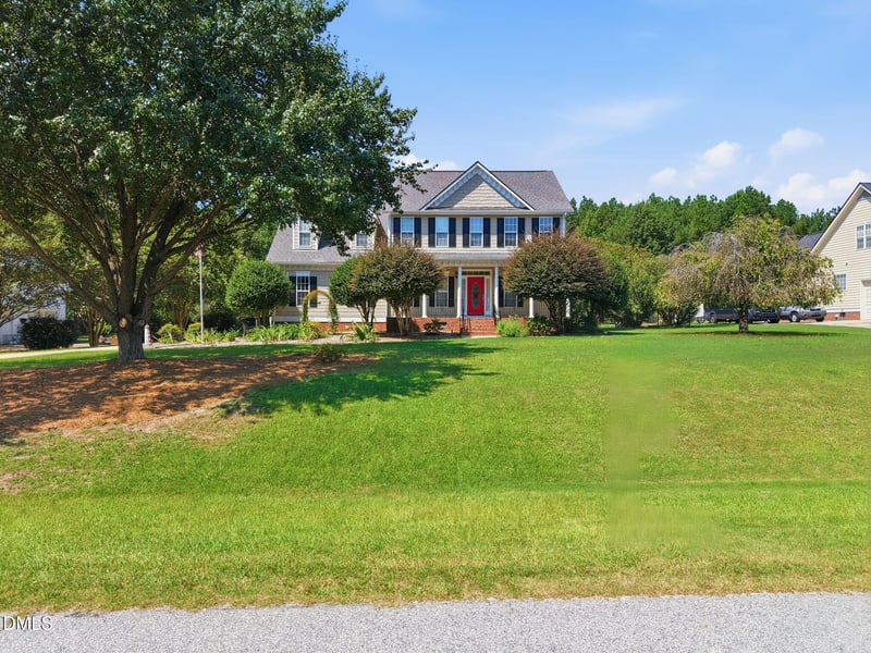 2725 Lautenberg Ln, Willow Springs, NC 27592