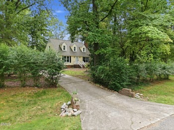 2725 Panther Dr, Raleigh, NC 27603