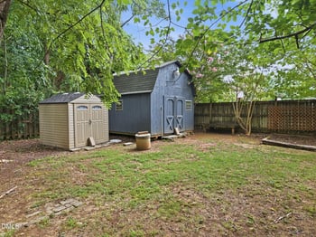 2725 Panther Dr, Raleigh, NC 27603