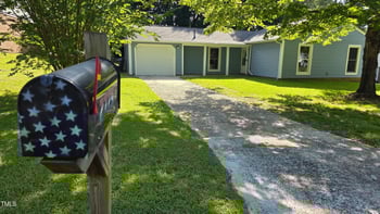 2725 Westchester Dr, Burlington, NC 27217