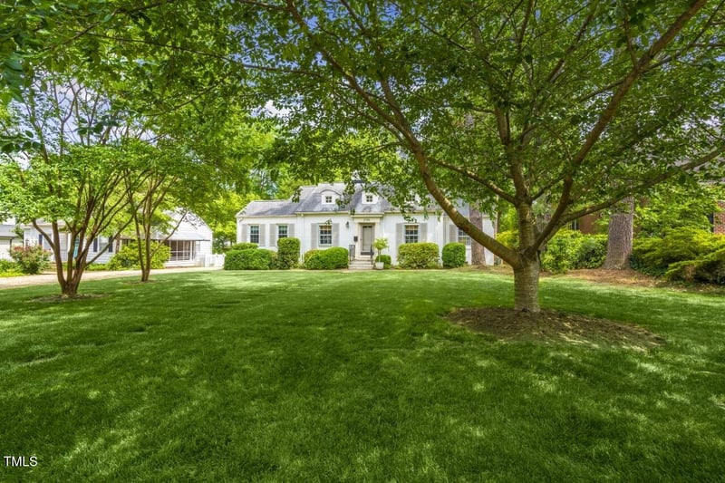 2726 Anderson Dr, Raleigh, NC 27608