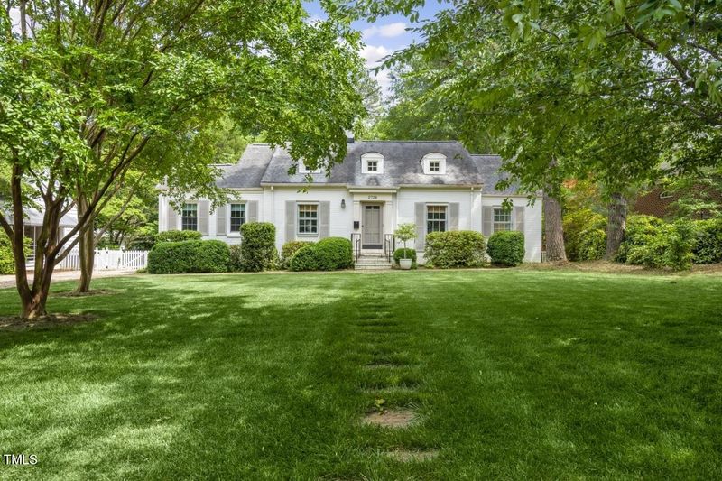 2726 Anderson Dr, Raleigh, NC 27608