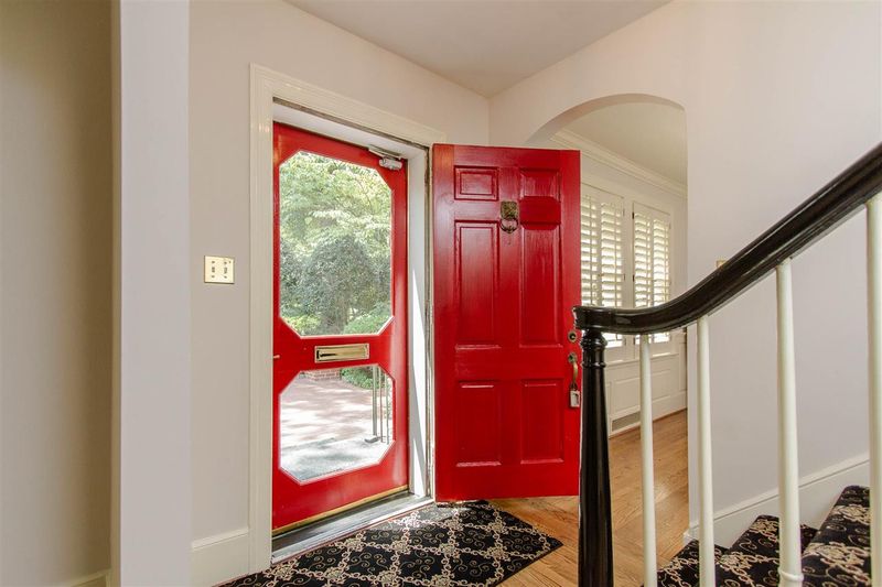 2726 Cambridge Rd, Raleigh, NC 27608