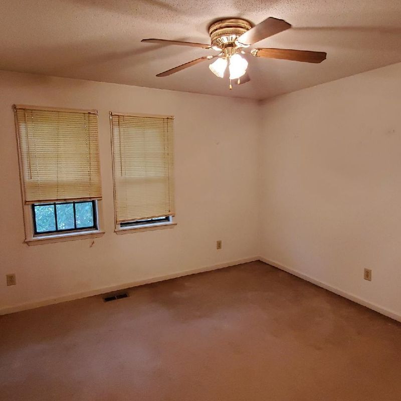 2727 Big Oak St, Raleigh, NC 27610