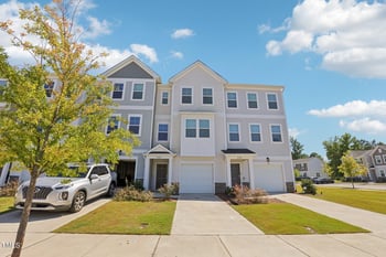 2727 Chert Ln, Raleigh, NC 27610