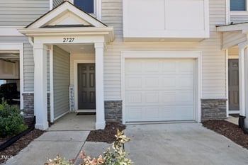 2727 Chert Ln, Raleigh, NC 27610