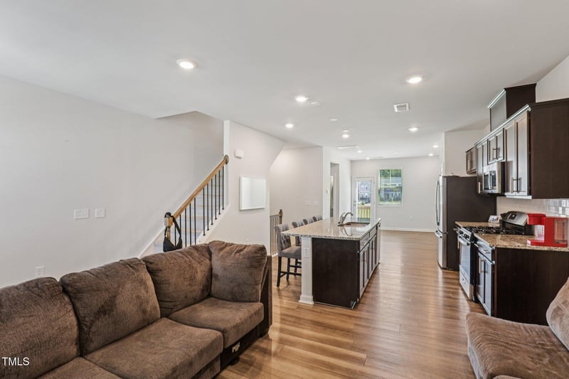 2727 Chert Ln, Raleigh, NC 27610