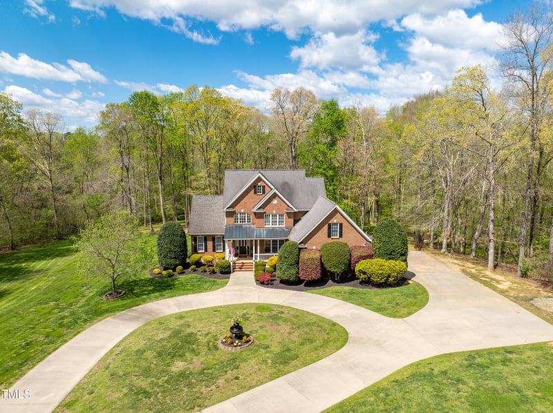 2727 Cliff View Dr, Graham, NC 27253