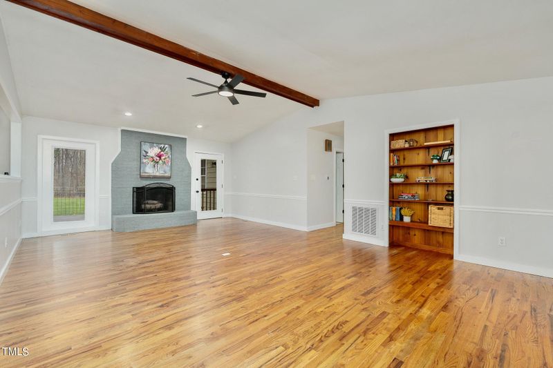 2727 Oberlin Dr, Durham, NC 27705