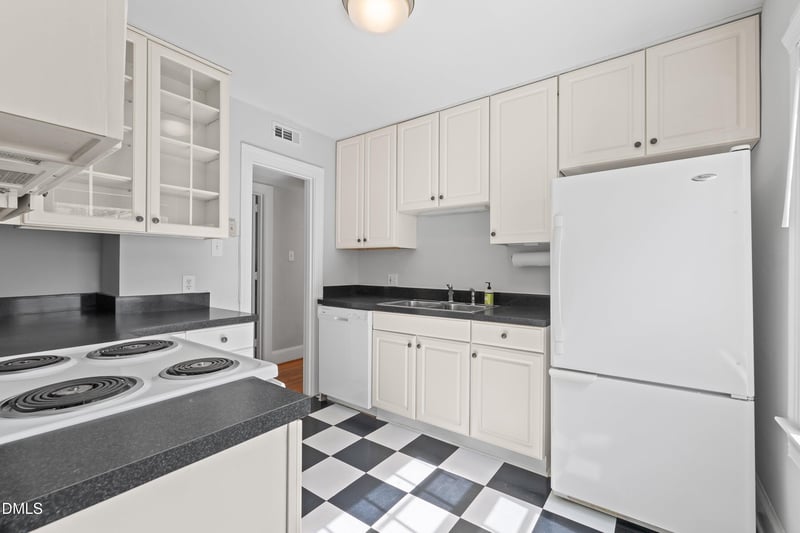 2728 Anderson Dr, Raleigh, NC 27608