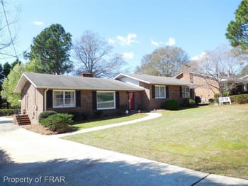 2729 Colgate Dr, Fayetteville, NC 28304