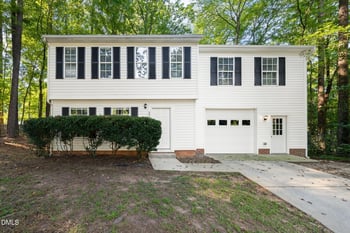 2729 Goshawk Ln, Raleigh, NC 27603