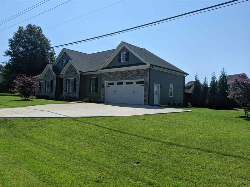 2729 Howard Rd, Raleigh, NC 27613