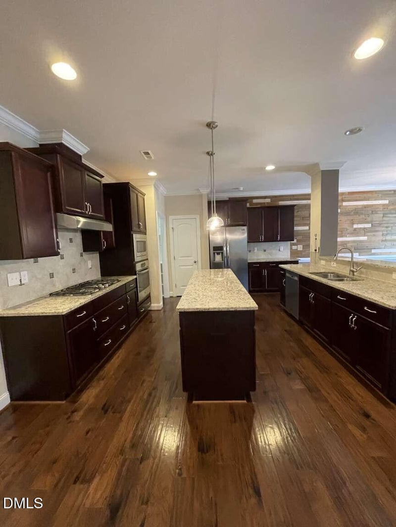 2729 Masonboro Ferry Dr, Apex, NC 27502