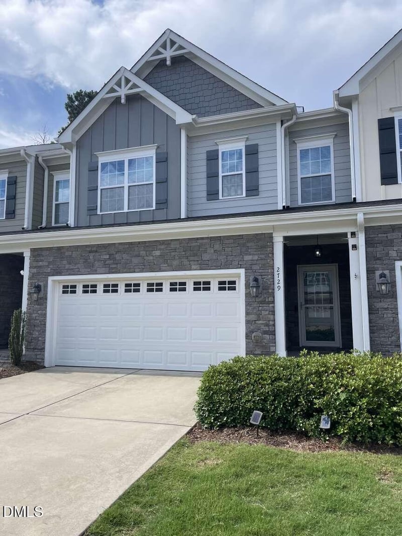 2729 Masonboro Ferry Dr, Apex, NC 27502
