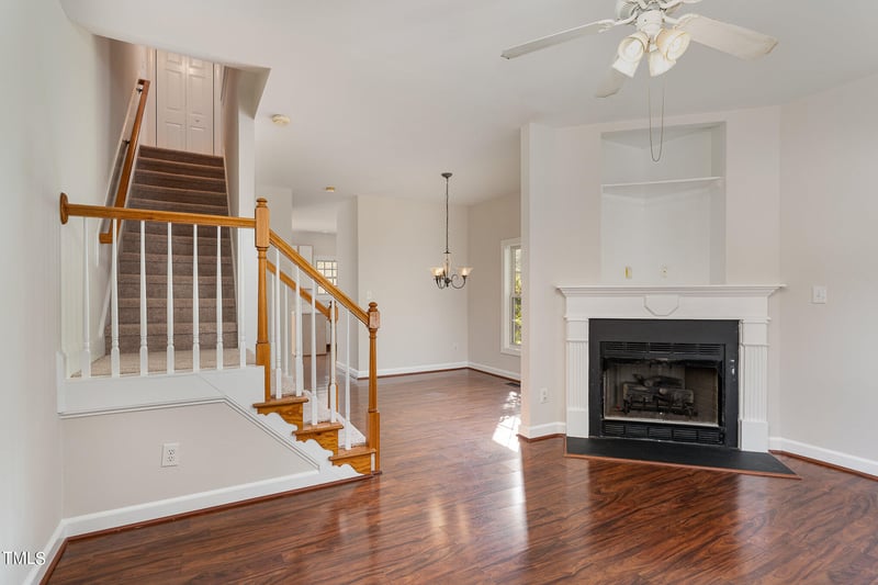 2729 Sterling Park Dr, Raleigh, NC 27603