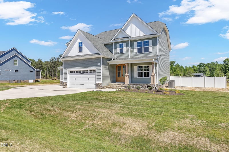 273 Freedom Ridge Dr, Smithfield, NC 27577