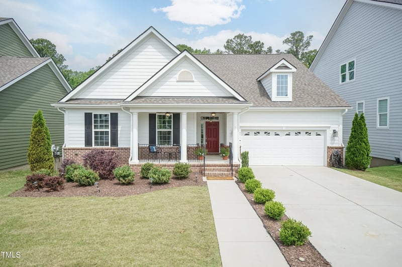 273 Scarlet Tanager Cir, Holly Springs, NC 27540