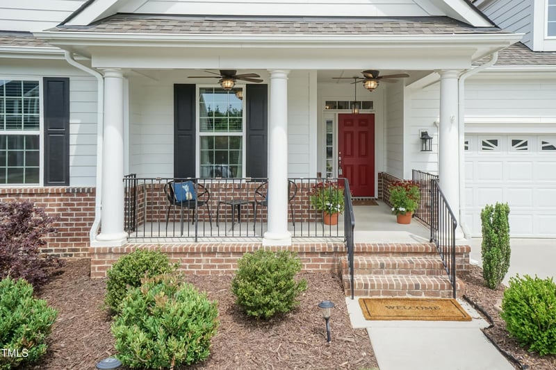 273 Scarlet Tanager Cir, Holly Springs, NC 27540