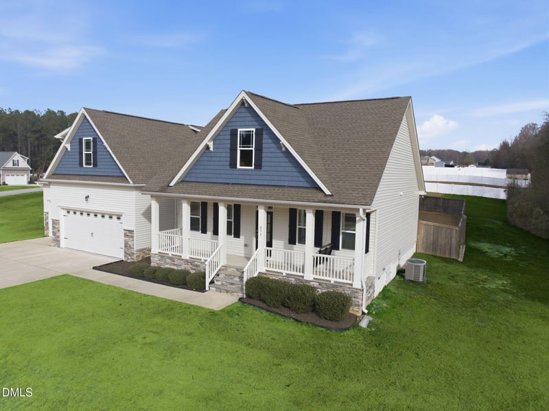 273 Star Valley Dr, Angier, NC 27501