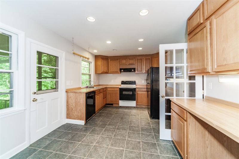2730 Circle Dr, Durham, NC 27705