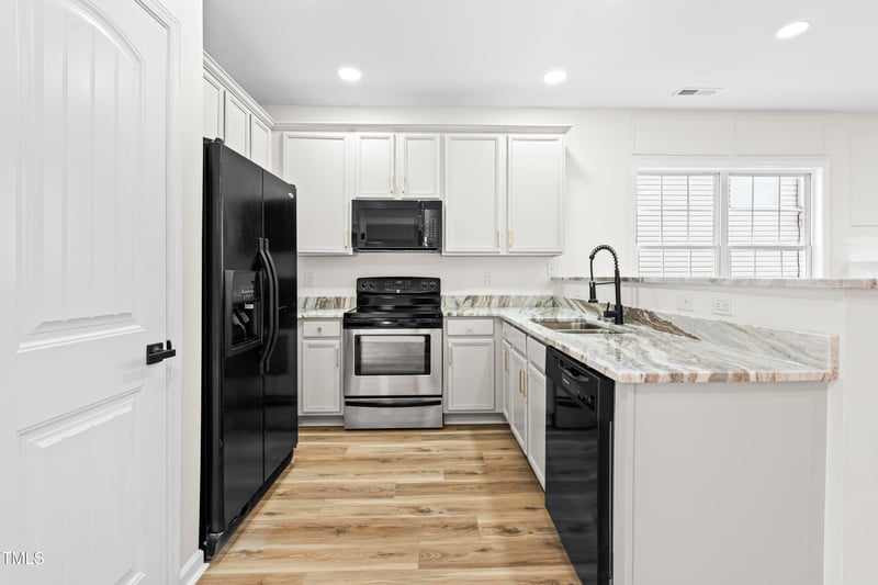 2730 Erinridge Rd, Raleigh, NC 27610